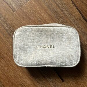 Chanel 2023 holiday makeup bag